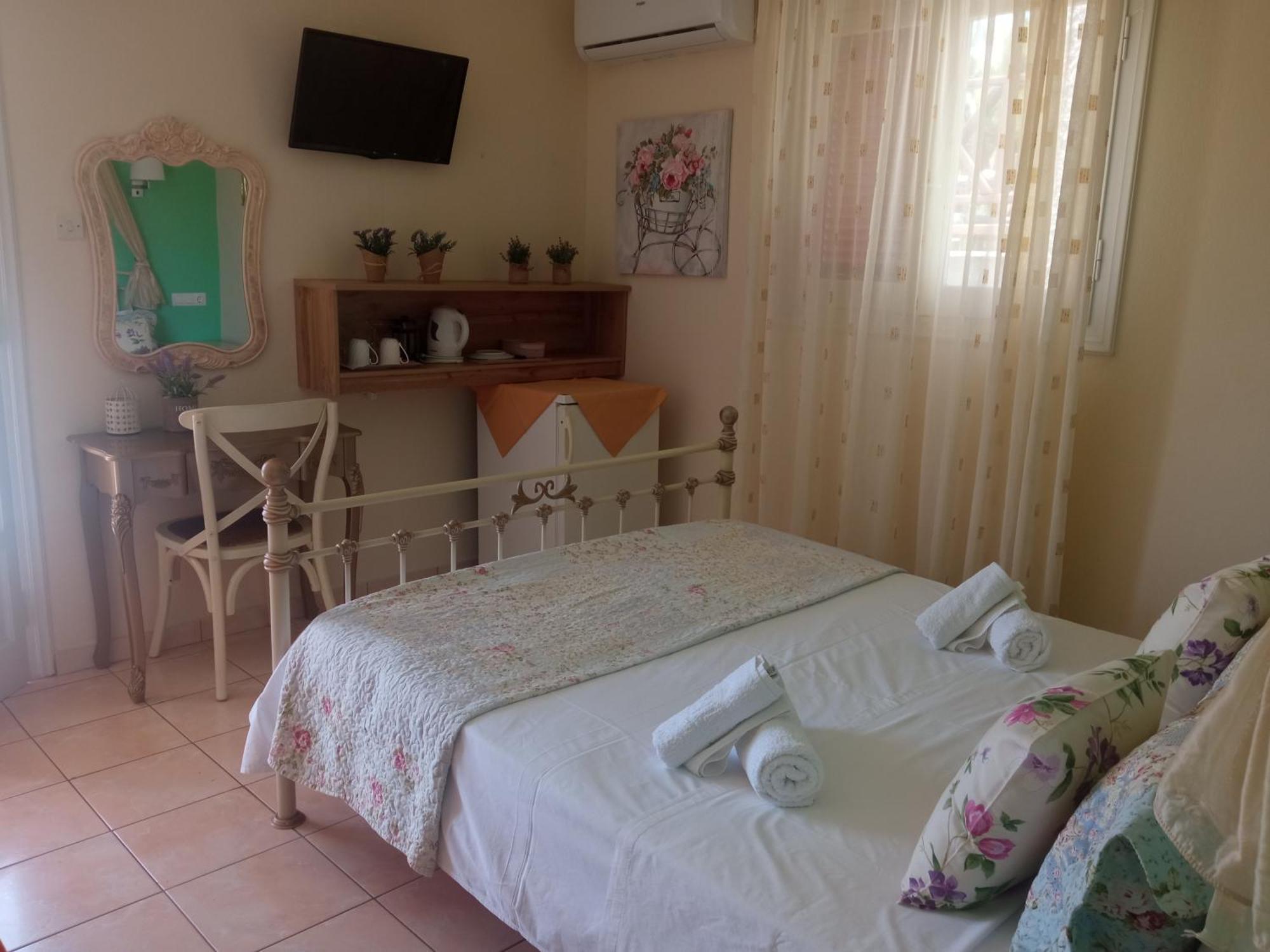Pension Galazios Kolpos Патітірі Екстер'єр фото